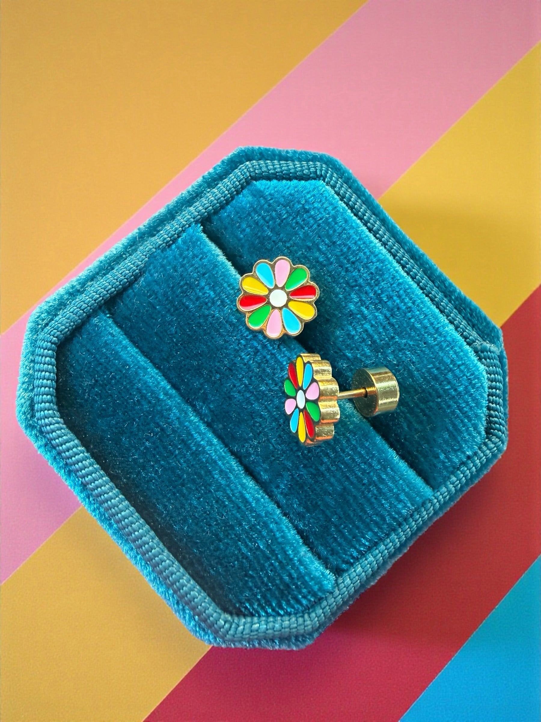 9mm Retro Flower Press - Backs - Cherry On Top Jewelry Co.