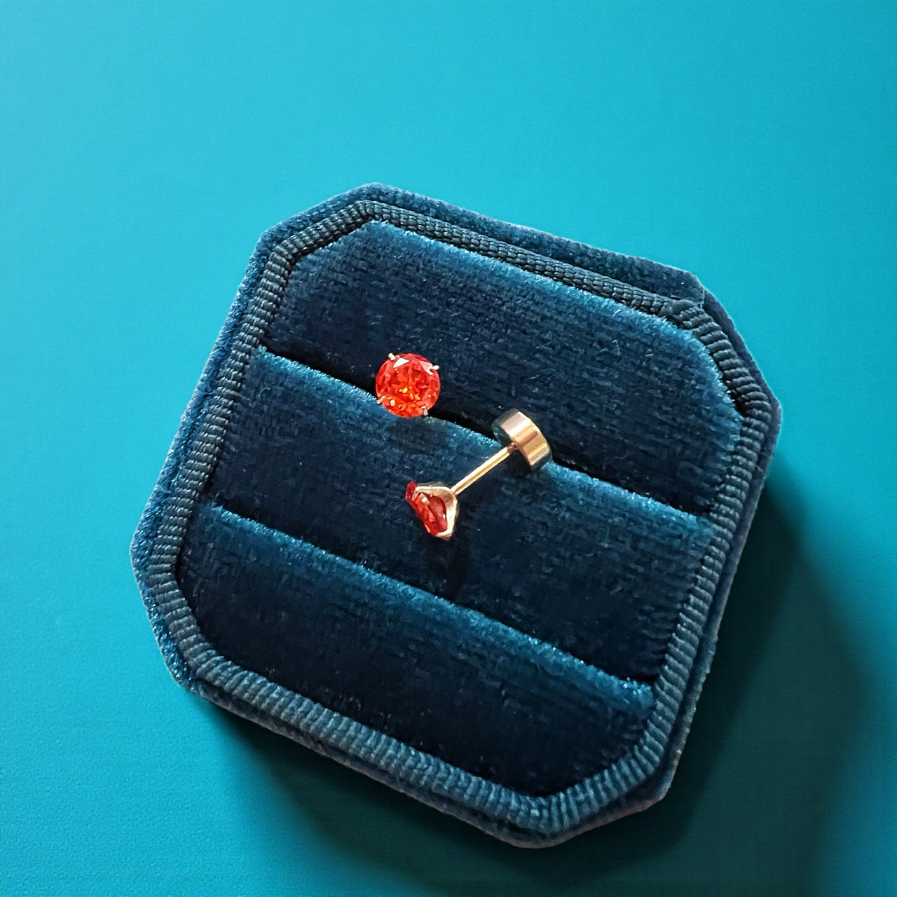 6mm Silver & Red Diamond Screwbacks